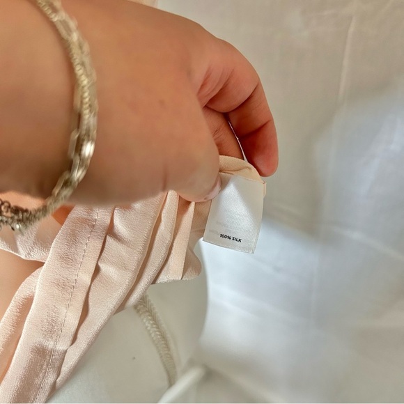 Sleeveless Blouse Top Peach Ruffle Neckline Casual Tank Halogen 100% Silk NWT - Picture 7 of 7